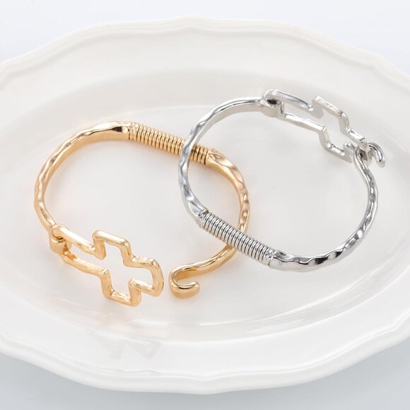 Elegant 16K Gold Heart Bracelet Ring Set for Women - Silver, Adjustable, Chunky - Picture 3 of 6